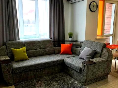 квартира по адресу Героев Полка "Азов ул. (Малиновского маршала), 8