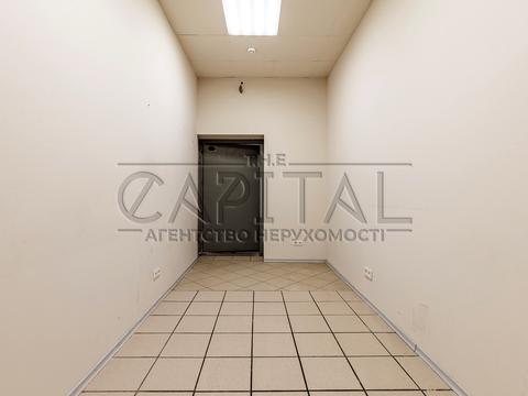 комерційна за адресою Лесі Українки бульв., 34