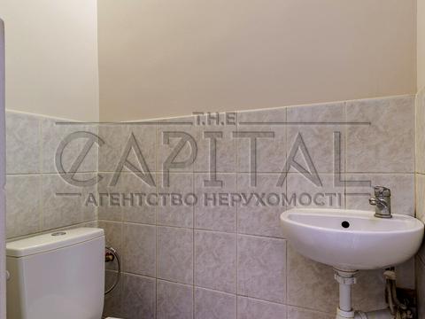 комерційна за адресою Лесі Українки бульв., 34