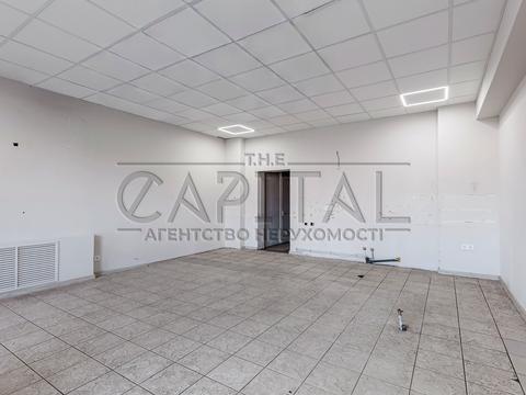 комерційна за адресою Лесі Українки бульв., 34