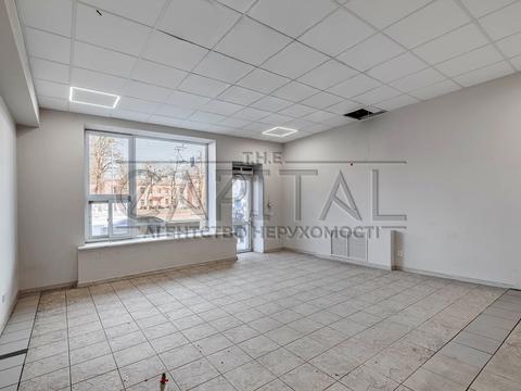 комерційна за адресою Лесі Українки бульв., 34