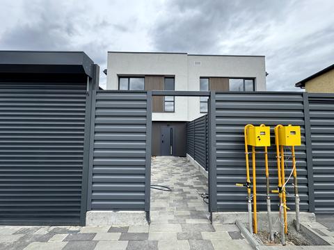 будинок за адресою с. Петропавлівська Борщагівка, Черкаська вул.