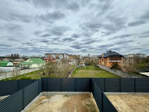 будинок за адресою с. Петропавлівська Борщагівка, Черкаська вул.