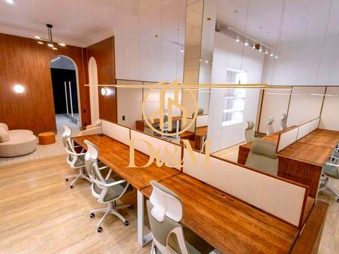 комерційна за адресою Саксаганського вул., 58