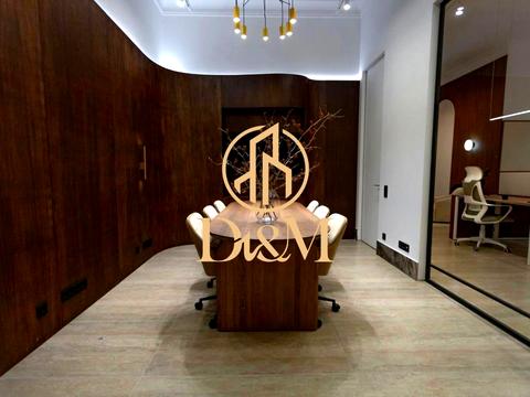 комерційна за адресою Саксаганського вул., 58