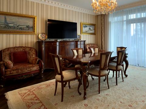 квартира за адресою Раїси Окіпної вул., 18
