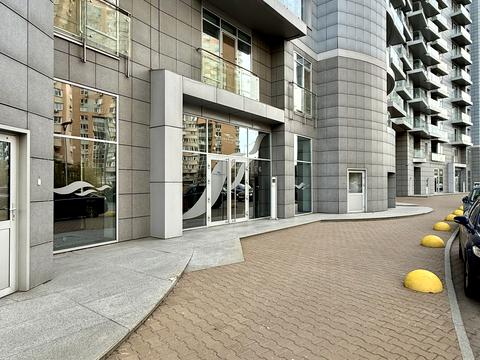 квартира за адресою Раїси Окіпної вул., 18