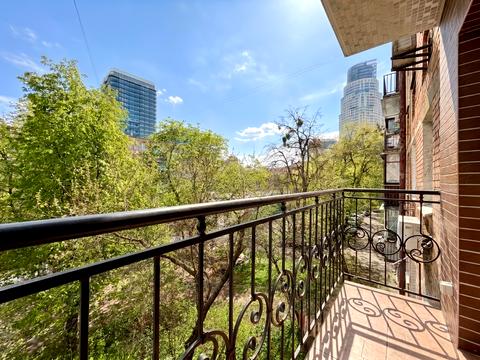 квартира по адресу Кловский спуск, 14-Б