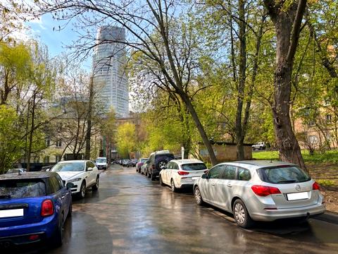 квартира по адресу Кловский спуск, 14-Б