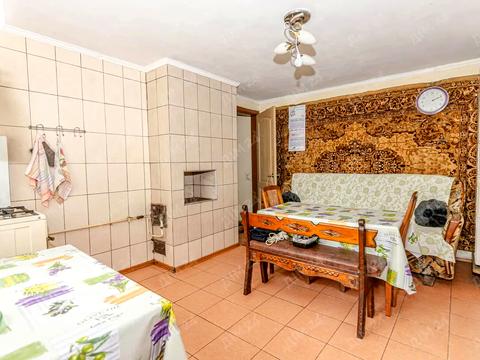 будинок за адресою с. Залізничне, Зоряна, 1