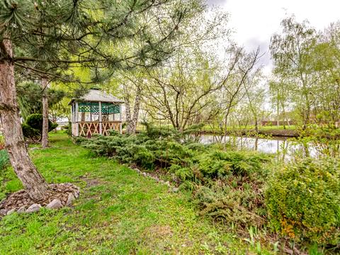 будинок за адресою с. Залізничне, Зоряна, 1