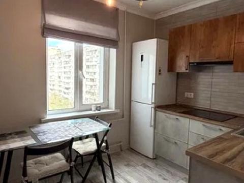 квартира за адресою Йорданська вул. (Лайоша Гавро), 5-А