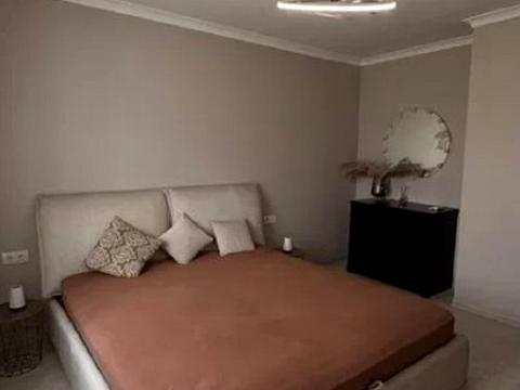 квартира за адресою Йорданська вул. (Лайоша Гавро), 5-А