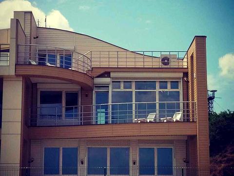 дом по адресу Набережная ул., 13