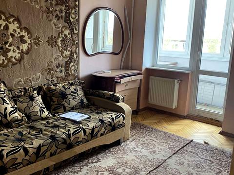 квартира за адресою Захисників України вул., 5