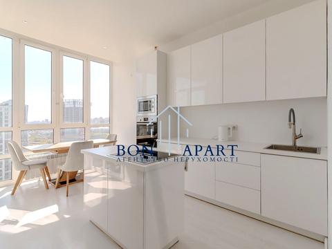 квартира за адресою Кирило-Мефодіївська вул., 2