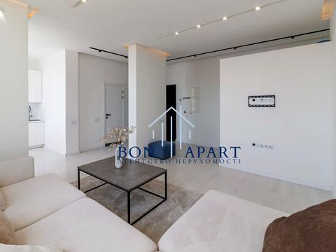 квартира за адресою Кирило-Мефодіївська вул., 2