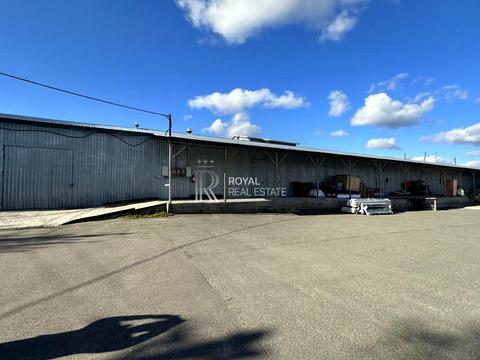 комерційна за адресою Соборна вул., 1