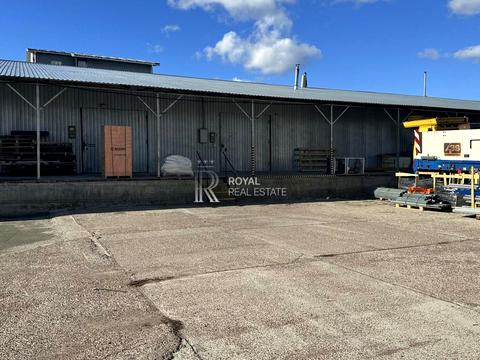 комерційна за адресою Соборна вул., 1