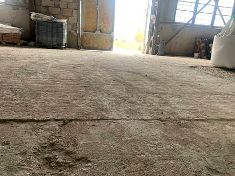 комерційна за адресою Славутинська вул., 1