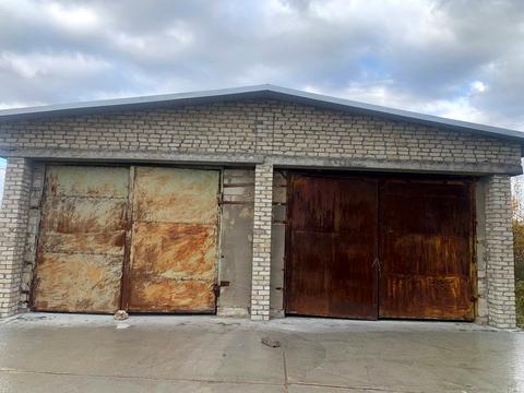 комерційна за адресою Славутинська вул., 1