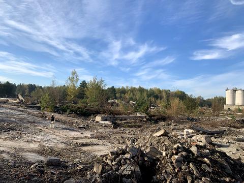 комерційна за адресою Славутинська вул., 1