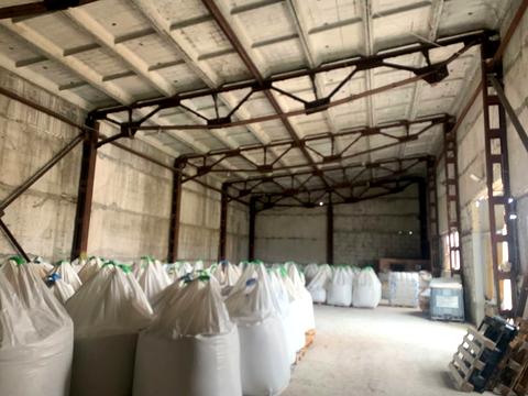 комерційна за адресою Славути, 1