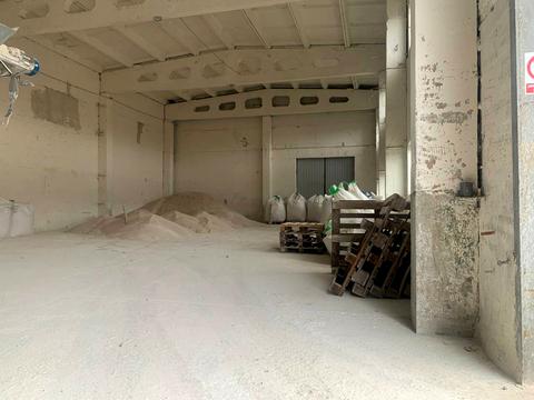 комерційна за адресою Славути, 1