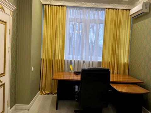 квартира за адресою Євгена Коновальця вул. (Щорса), 44-А