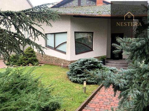 будинок за адресою Игоря Сикорского, 10