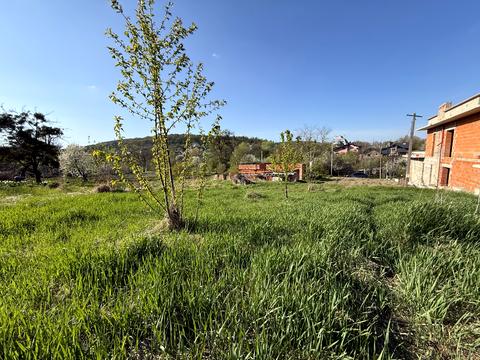 участок по адресу Коновальця, 31