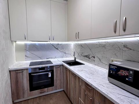 квартира за адресою Олександра Олеся вул., 4