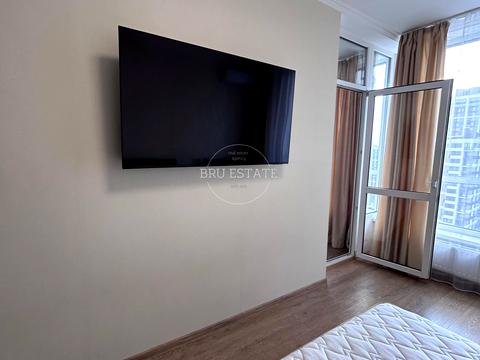 квартира за адресою Олександра Олеся вул., 4