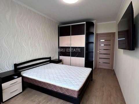 квартира за адресою Олександра Олеся вул., 4