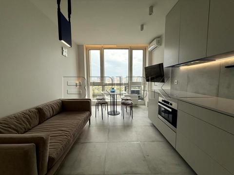 квартира за адресою Київ, Зарічна вул., 4