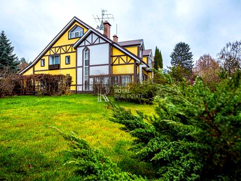 будинок за адресою Центральна