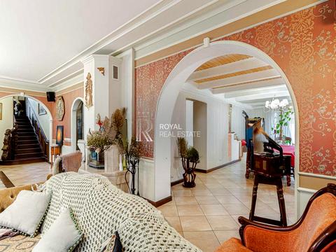 будинок за адресою Центральна