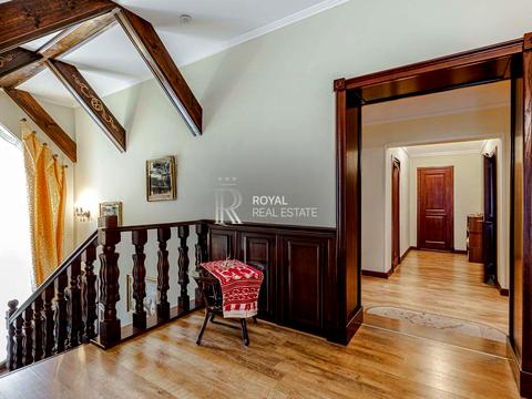 будинок за адресою Центральна