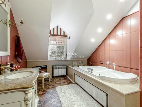 будинок за адресою Центральна