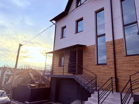 дом по адресу Василия Лесина ул., 1