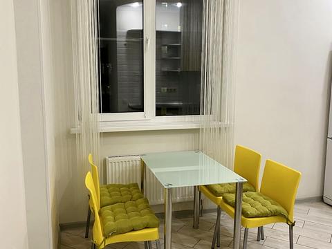 квартира по адресу Василия Симоненко ул., 5