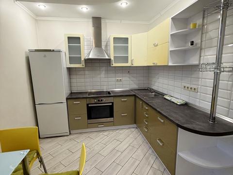 квартира по адресу Василия Симоненко ул., 5