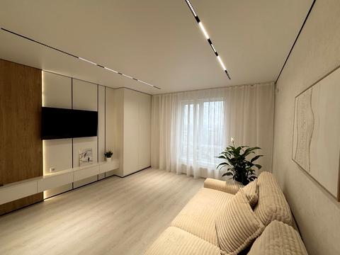 квартира за адресою Домбровського вул., 3б, к.14,15