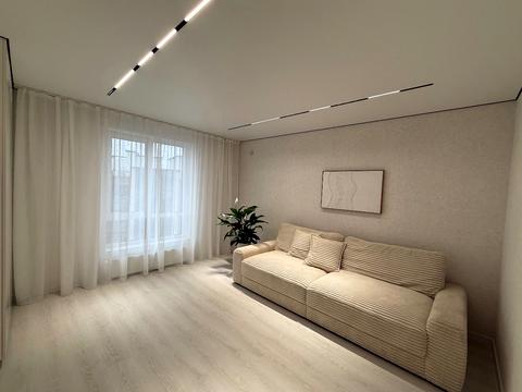 квартира за адресою Домбровського вул., 3б, к.14,15