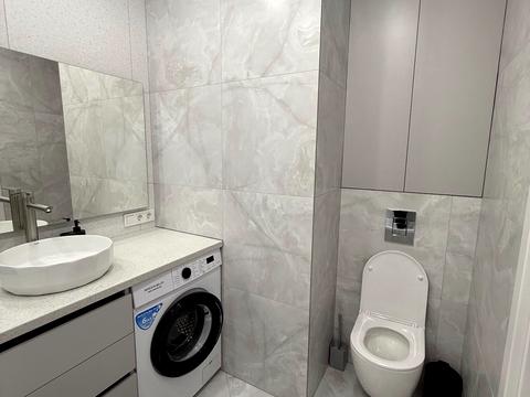 квартира за адресою Домбровського вул., 3б, к.14,15