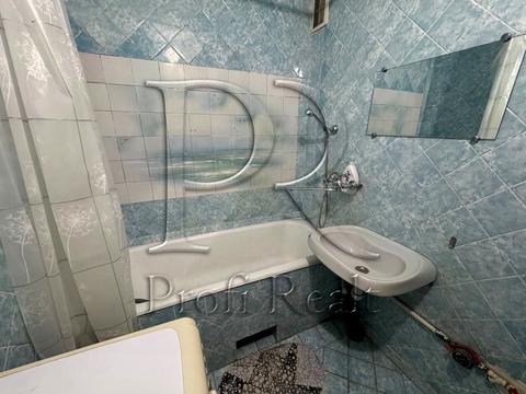 квартира по адресу Ревуцкого ул., 18-А