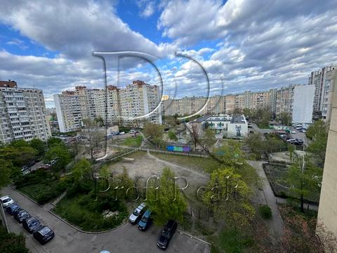 квартира по адресу Ревуцкого ул., 18-А