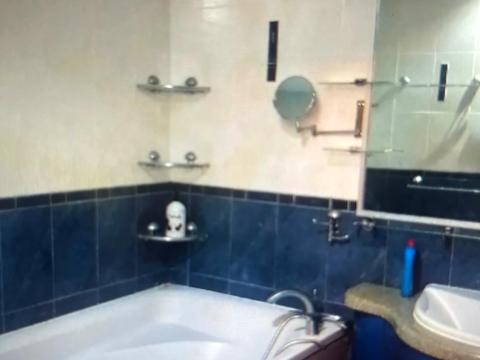 квартира за адресою Раїси Окіпної вул., 4