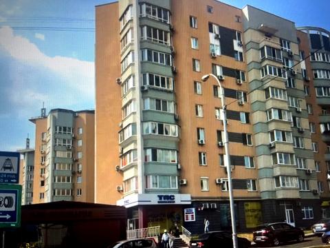 квартира за адресою Раїси Окіпної вул., 4