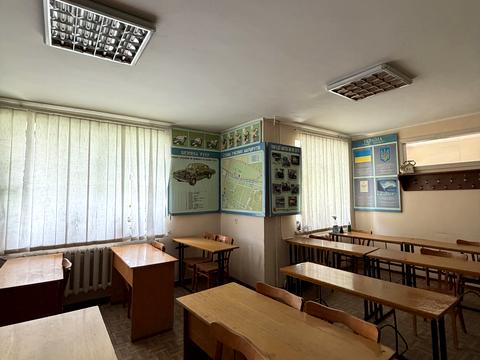 коммерческая по адресу Подільська ул., 171